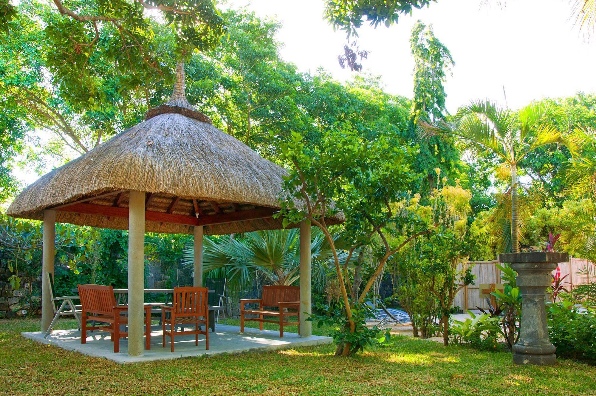 Gardens Retreat Villa Pereybere Beach Exteriör bild